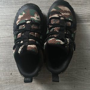 Green Camo toddler NB new balance sneakers size 7